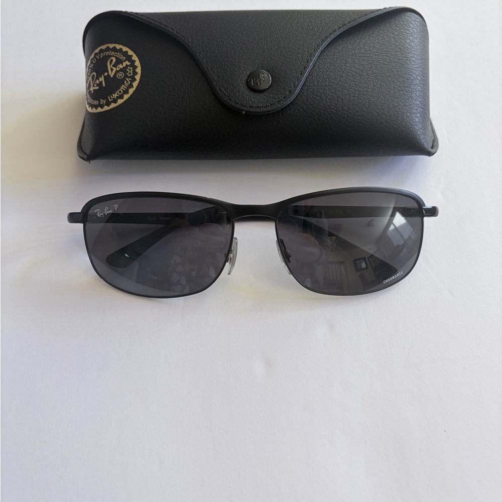 Ray-ban sunglasses.